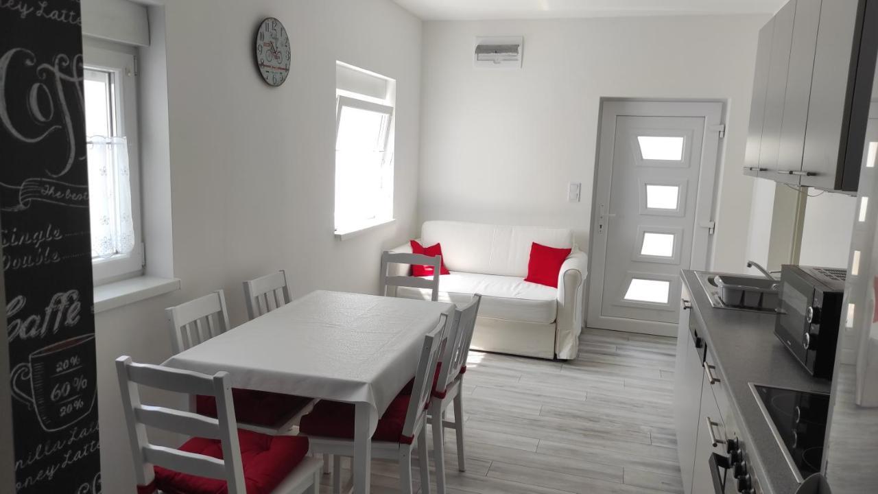 Bamboo Apartman Siofok Exterior photo