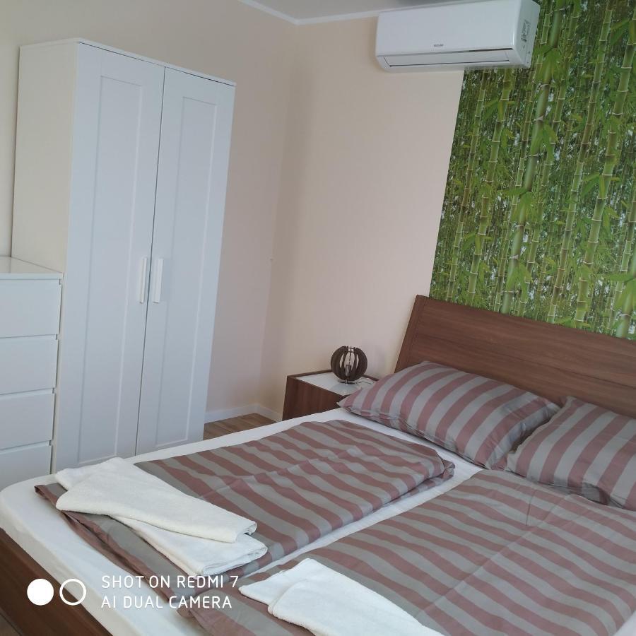 Bamboo Apartman Siofok Exterior photo